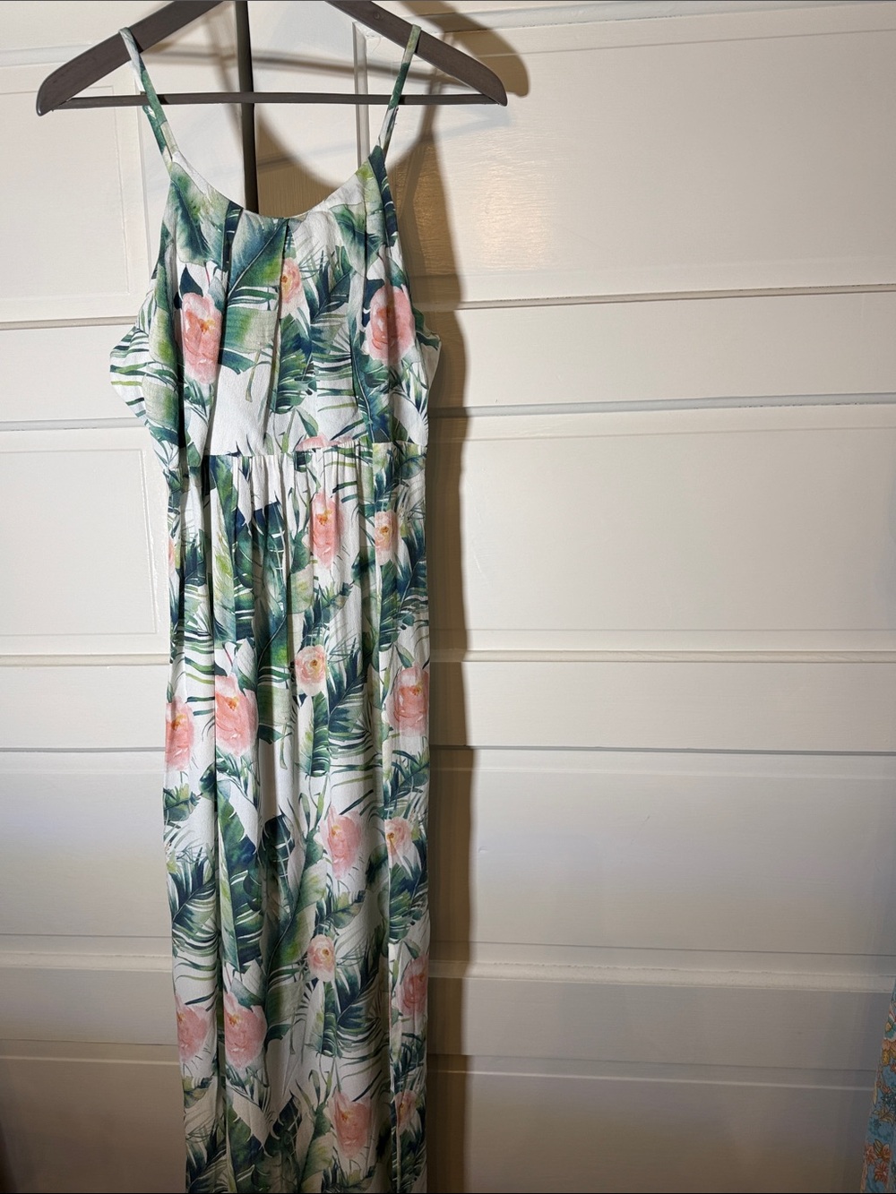 Coastal Chic sweet quality Maxi Dress Smocked Back Vacation Resort Dress LG”